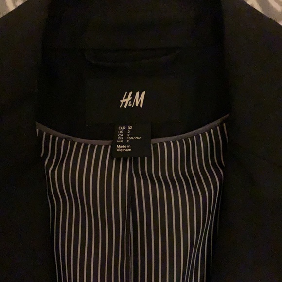 Black Blazer - Picture 2 of 9